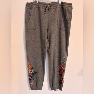 Johnny Was Charcoal Grey Ardell Metallic Thermal Joggers